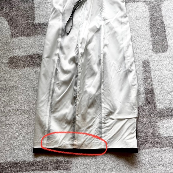 KAREN MILLEN BLACK AND WHITE BALAYAGE SATIN-LIKE TANK DRESS - Picture 14 of 16